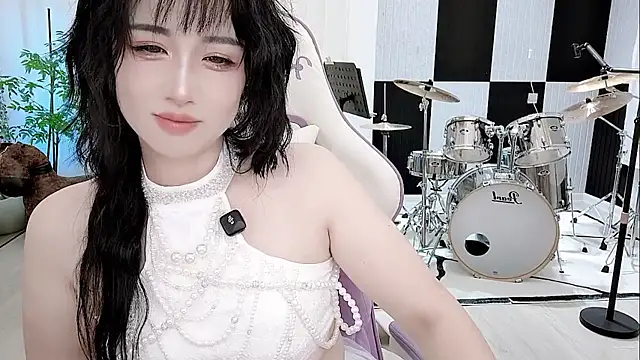 Snapshot of Vaness-a chatting on September 15, 2025, 8:42 pm Vaness-a online show from September 15, 2025, 8:42 pm