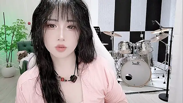 Snapshot of Vaness-a chatting on October 1, 2025, 4:24 pm Vaness-a online show from October 1, 2025, 4:24 pm