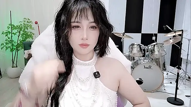 Snapshot of Vaness-a chatting on October 5, 2025, 3:21 pm Vaness-a online show from October 5, 2025, 3:21 pm