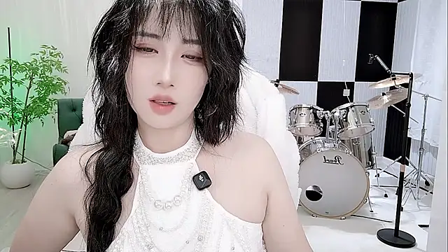 Snapshot of Vaness-a chatting on October 9, 2025, 2:59 pm Vaness-a online show from October 9, 2025, 2:59 pm