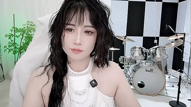 Snapshot of Vaness-a chatting on October 14, 2025, 8:09 pm Vaness-a online show from October 14, 2025, 8:09 pm