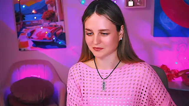 DeboraLarson online show from December 13, 2024, 4:05 pm