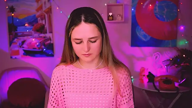 DeboraLarson online show from January 4, 2025, 8:06 am