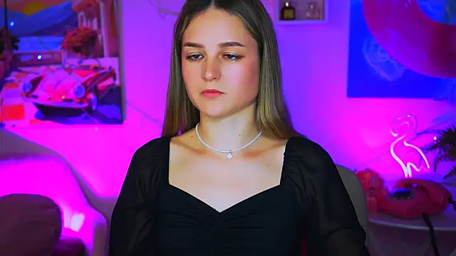 DeboraLarson online show from January 22, 2025, 5:26 am