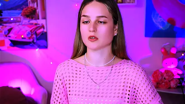 DeboraLarson online show from January 29, 2025, 7:57 am