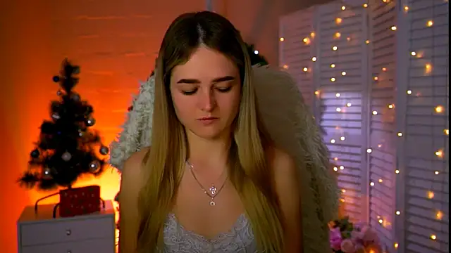 DeboraLarson online show from January 13, 2026, 3:45 am