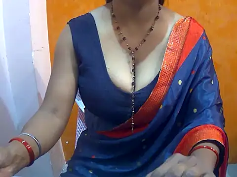 HOT-SEEMAA online show from January 7, 2025, 1:49 am