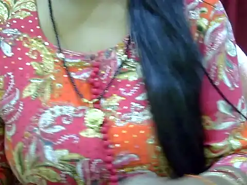 HOT-SEEMAA online show from October 26, 2025, 6:58 pm
