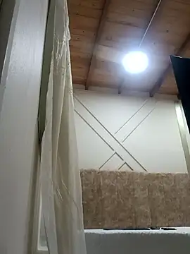 ashley  foxx  online show from January 16, 2026, 1:48 pm