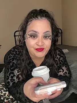 tillymarie34 online show from November 3, 2025, 5:58 pm