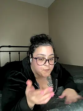 tillymarie34 online show from November 29, 2025, 2:47 am