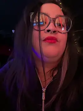 tillymarie34 online show from February 1, 2026, 1:48 am