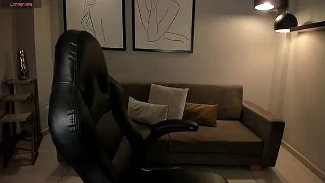 StacyWoods online show from December 29, 2024, 11:29 am