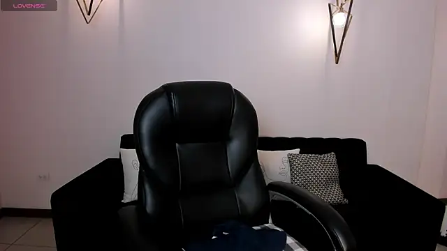 StacyWoods online show from January 9, 2025, 10:41 am