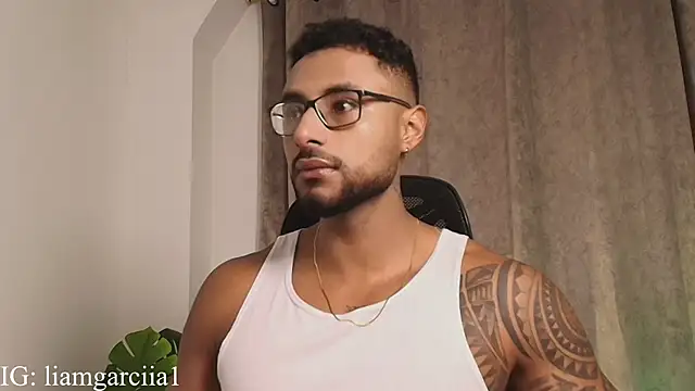 LiamGarcia1 online show from March 15, 2025, 2:01 pm