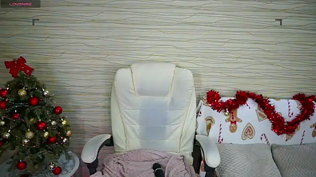 Snapshot of Ashley_S chatting on December 21, 2024, 2:19 am Ashley S online show from December 21, 2024, 2:19 am
