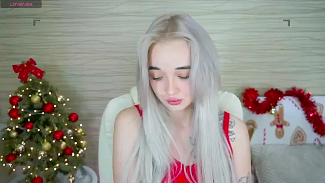 Snapshot of Ashley_S chatting on December 26, 2024, 3:27 am Ashley S online show from December 26, 2024, 3:27 am