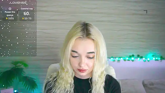 Ashley S online show from October 28, 2025, 11:18 pm