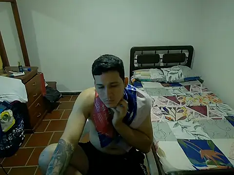 Snapshot of camilosxy chatting on April 10, 2026, 8:13 pm camilosxy online show from April 10, 2026, 8:13 pm