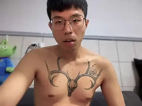 pengpeng 0310 online show from December 29, 2024, 10:34 am