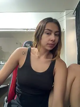 Im sophia1 online show from March 14, 2025, 1:13 pm