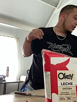 Snapshot of por202 chatting on January 18, 2026, 3:16 pm por202 online show from January 18, 2026, 3:16 pm