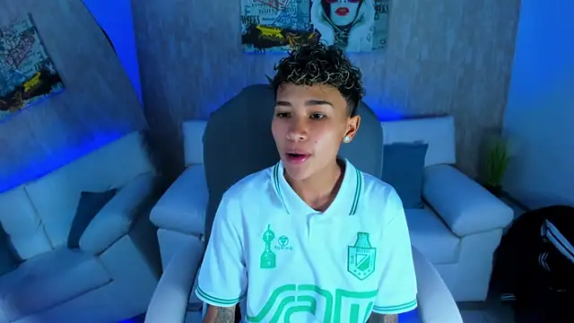 nova sex01 online show from October 21, 2025, 4:46 am