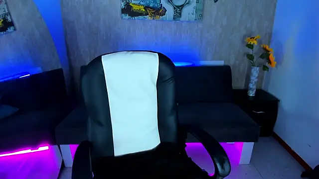 nova sex01 online show from February 20, 2026, 6:26 am