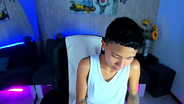 nova sex01 online show from April 4, 2026, 9:45 pm