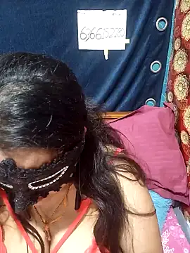 Snapshot of tina8th chatting on January 10, 2025, 9:10 pm tina8th online show from January 10, 2025, 9:10 pm