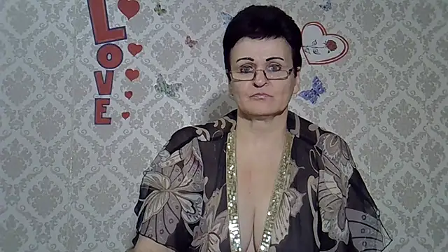 PaulaGolden online show from December 4, 2024, 4:38 pm