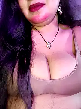 Suhanakhan00 online show from October 14, 2025, 11:22 am
