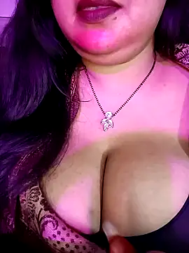 Suhanakhan00 online show from November 21, 2025, 6:17 pm