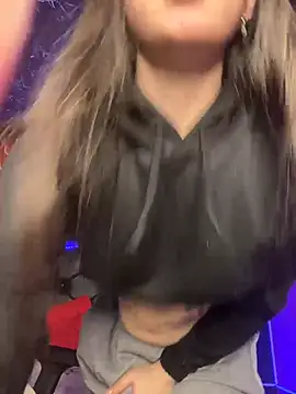 Sophie LS online show from November 28, 2025, 2:36 am