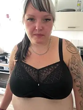 CurvyAngelina Official online show from August 5, 2026, 11:24 am