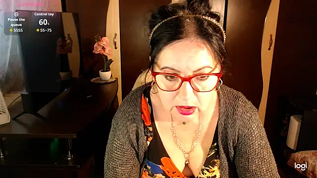 Snapshot of exymilf_ chatting on November 12, 2025, 11:21 am exymilf online show from November 12, 2025, 11:21 am