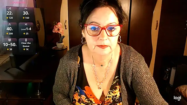 Snapshot of exymilf_ chatting on November 27, 2025, 10:06 am exymilf online show from November 27, 2025, 10:06 am