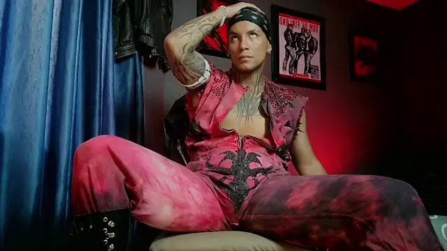 Leonnardo Jaramillo online show from March 4, 2026, 3:51 pm