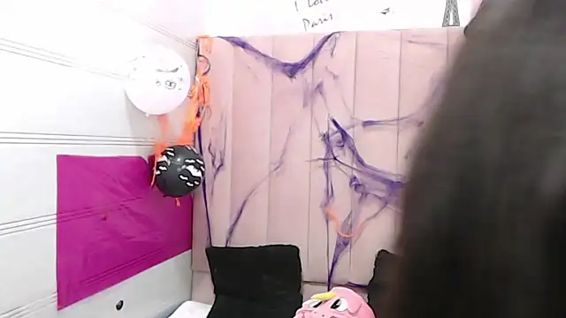 sara caplerx online show from October 20, 2025, 1:55 pm