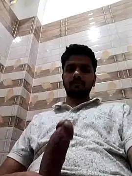 Snapshot of itachigunn chatting on March 1, 2026, 8:55 pm itachigunn online show from March 1, 2026, 8:55 pm