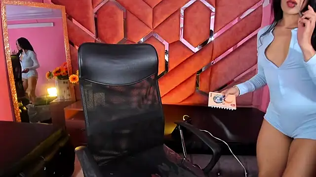 Snapshot of Eimy_Sexy_ chatting on October 29, 2025, 1:46 pm Eimy Sexy online show from October 29, 2025, 1:46 pm