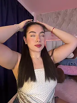 IsabellaAnngel online show from July 8, 2026, 11:53 pm