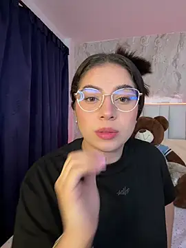 IsabellaAnngel online show from July 16, 2026, 2:06 am