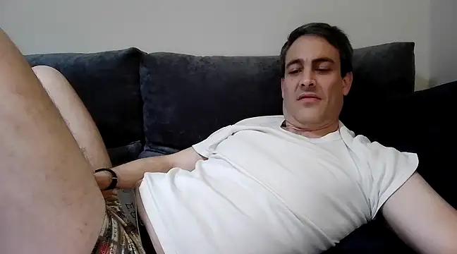 basquehotboy online show from March 9, 2025, 12:42 am