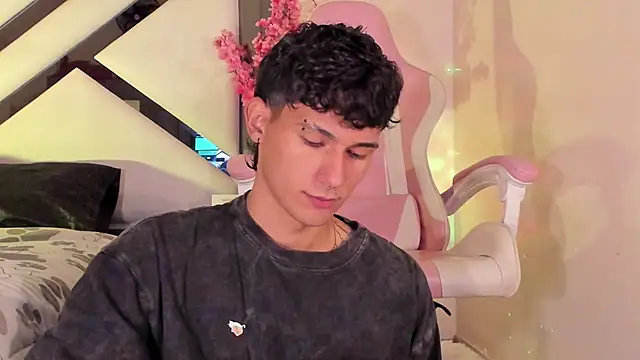 Alexx tc online show from February 5, 2025, 4:59 am