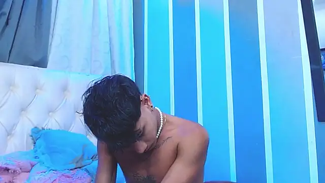 Snapshot of Sexys_Boys_Hot1 chatting on January 14, 2025, 5:19 am Sexys Boys Hot1 online show from January 14, 2025, 5:19 am