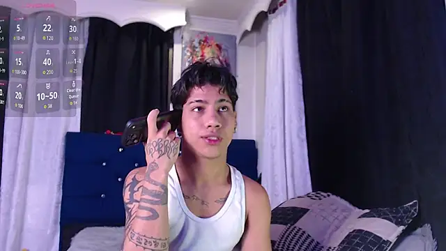 Sexys Boys Hot1 online show from December 20, 2025, 2:51 am