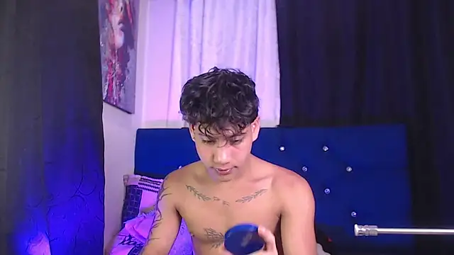 Sexys Boys Hot1 online show from February 11, 2026, 1:32 am