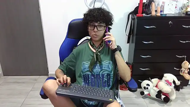 thomascooper7 online show from March 10, 2026, 12:48 am