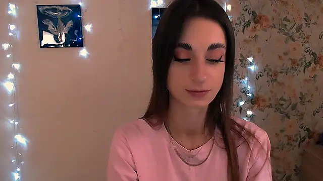 Asia N  online show from November 5, 2025, 6:57 am